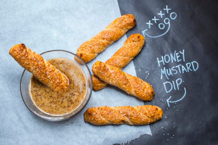 Pub Pretzels & Honey Mustard Sauce